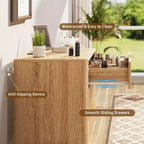 Table de chevet, Table d'appoint de 61 cm avec station de charge et 3 tiroirs, Table de chevet en bois de style moderne du milieu du siècle pour chambre à coucher, Table d'appoint pour salon